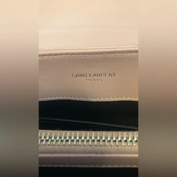 Saint Laurent LouLou small pink - Picture 10 of 16